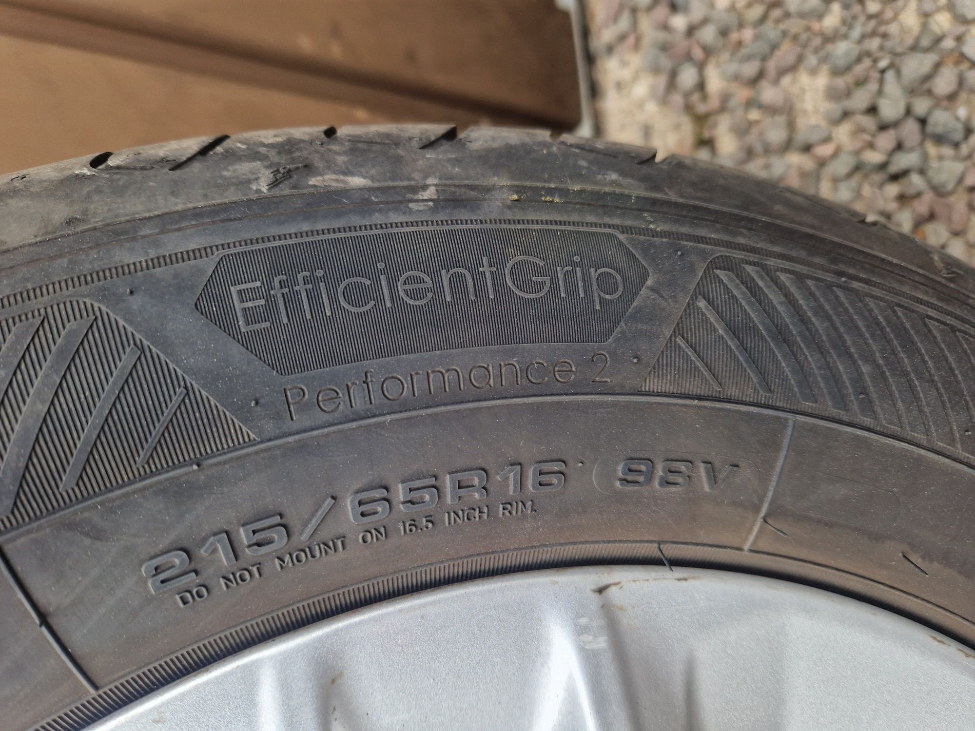 Oryginalne koła alufelgi 5x110 Jeep Compass II 215/65/16 Goodyear
