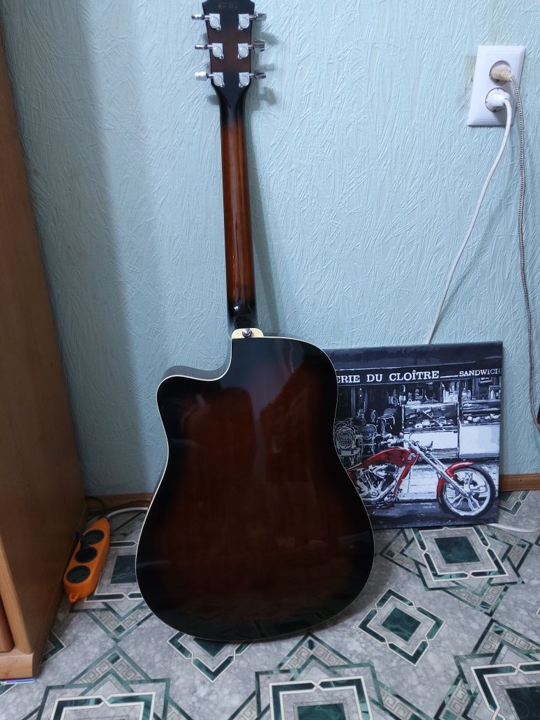 Гитара электроакустическая Ibanez V205