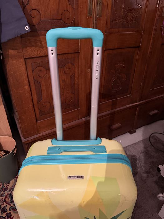 Walizka Wittchen średnia z ABS z ananasem