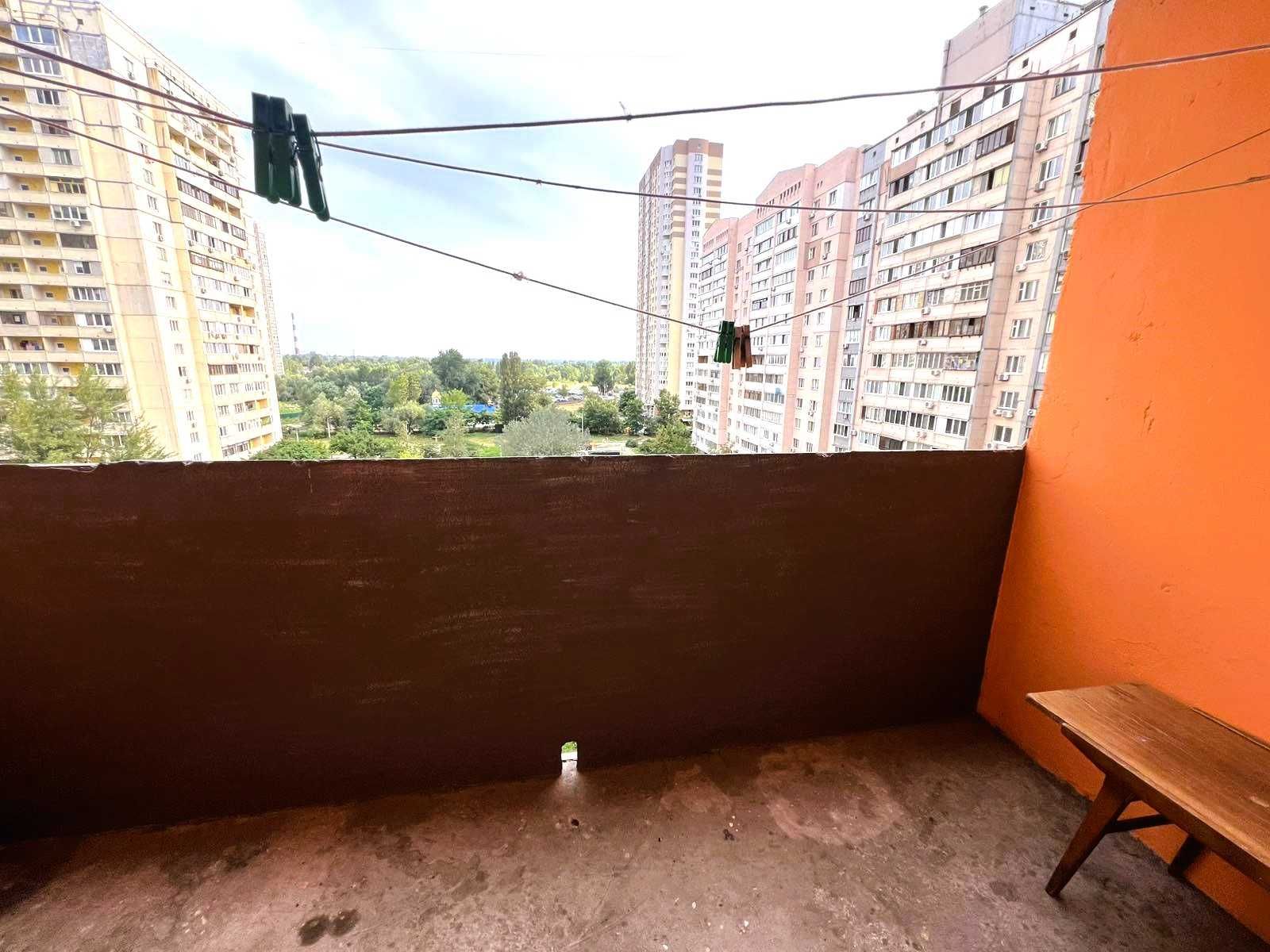 Затишна 1-к. кв. по вул. Вишняківська, 5 м. Харківська