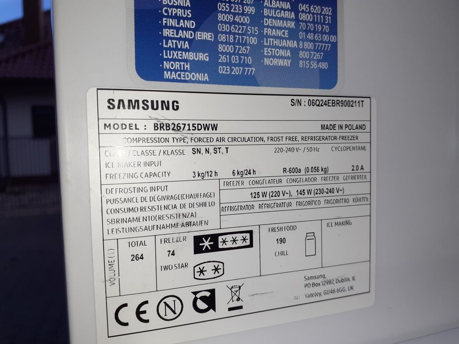 Lodówka samsung pod zabudowę uszkodzona