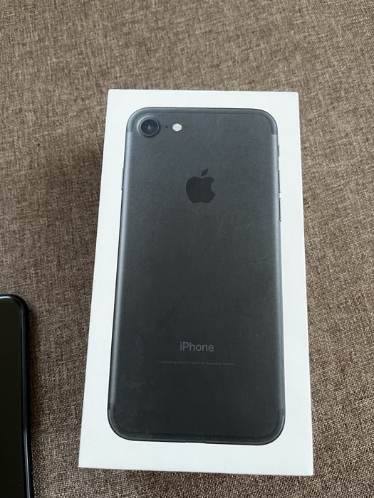 Iphone 7 32gb в гарному стані