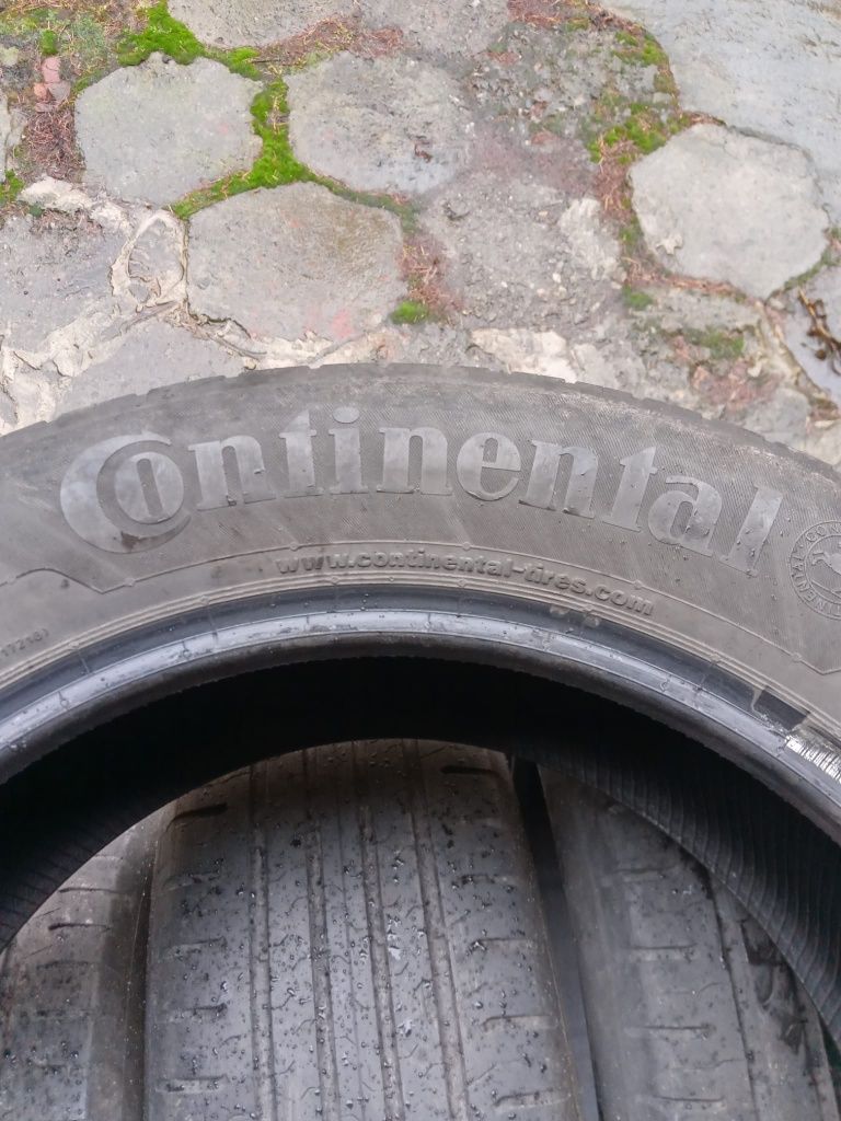 Opony letnie komplet 4szt Continental 215/60 R 17 H z 2015r.