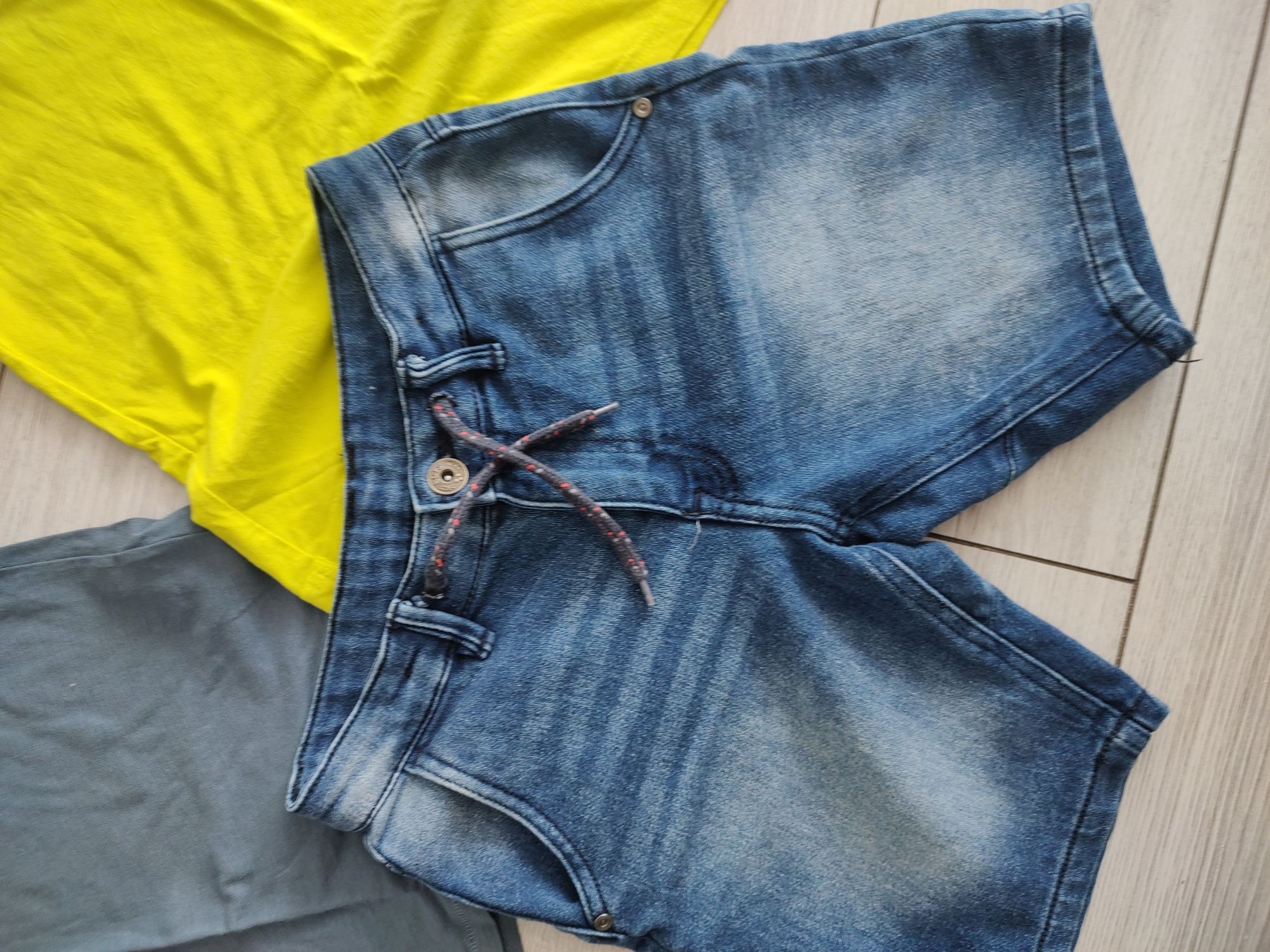Zestaw letni szorty + 2 t-shirty