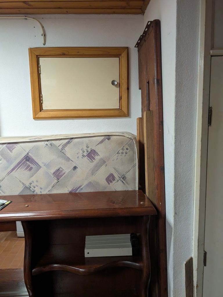 Cama de casal com cabeceira + estrado e colchão