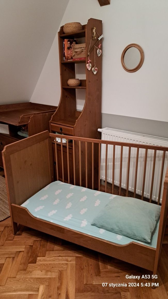 Łóżeczko dziecięce Ikea Leksvik z dodatkami