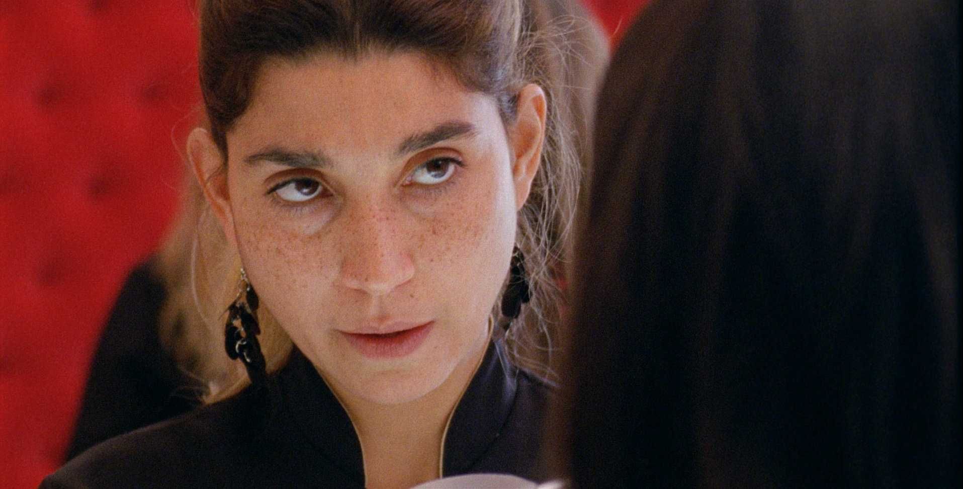 A FÁBRICA DE NADA (de Pedro Pinho com José Smith Vargas/Carla Galvão)