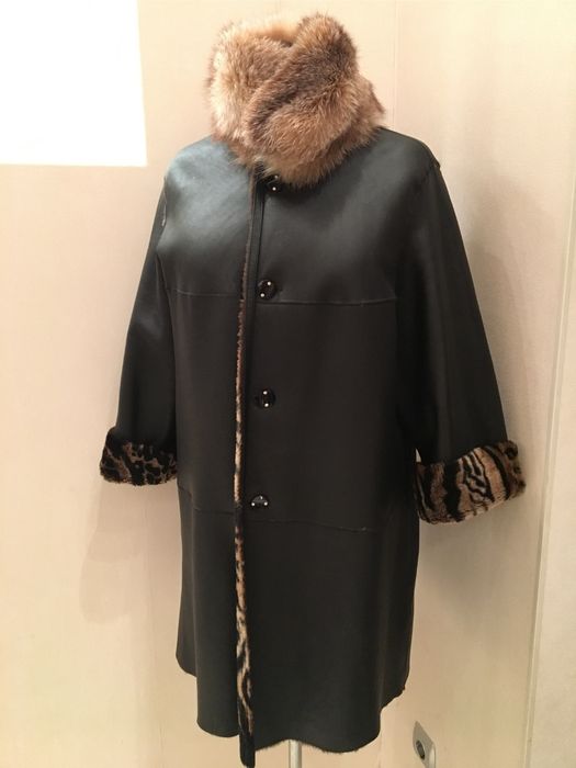 Дубленка женская двусторонняя 54 размер