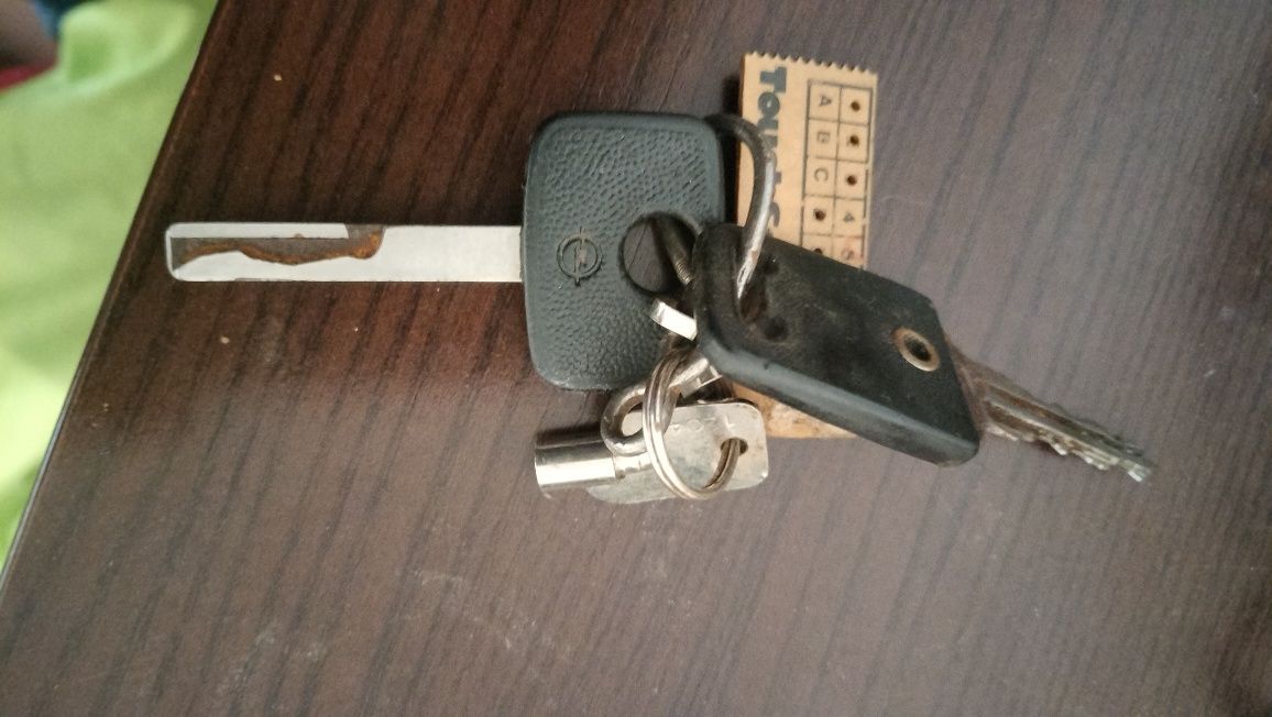 ChaveChaves Opel Vectra 91 e outros e chave alarme de carro.