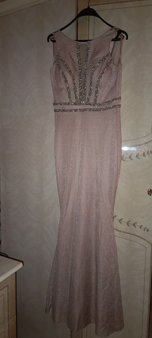 Продам сукню бв.