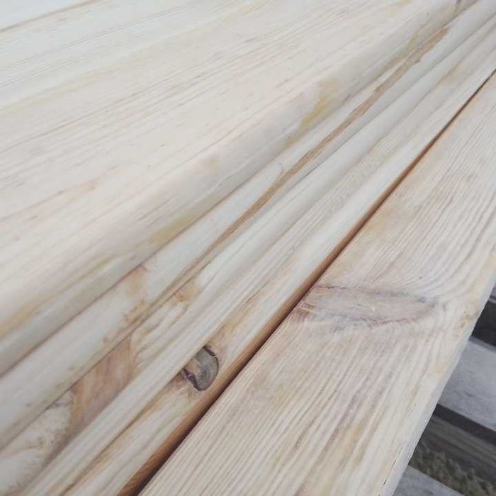 Deska sosnowa heblowana do zabudowy