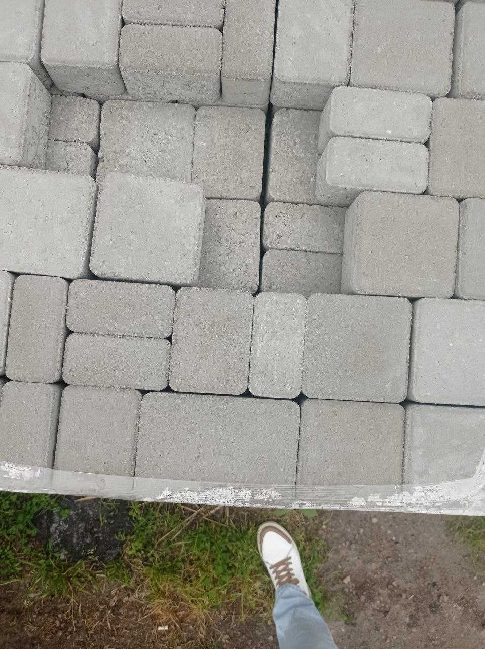 Тротуарная плитка, бруківка зі знижкою  
ЦІНА 200 грн, від виробника