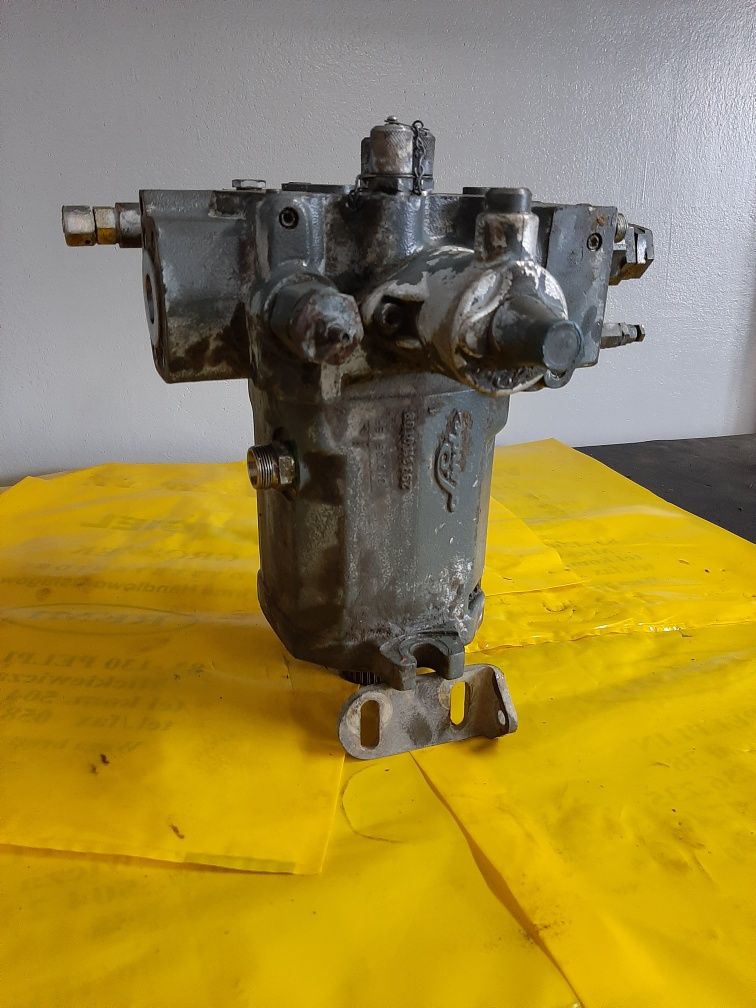 Hydromotor obrotu koparka Liebherr R 914 C silnik obrotu