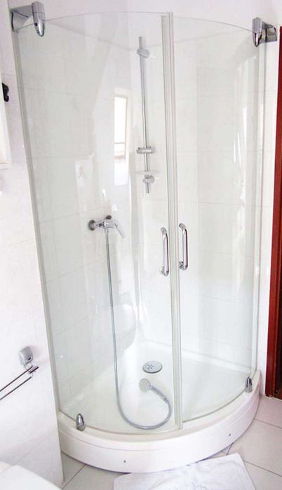 Kabina prysznicowa półokrągła 90x90