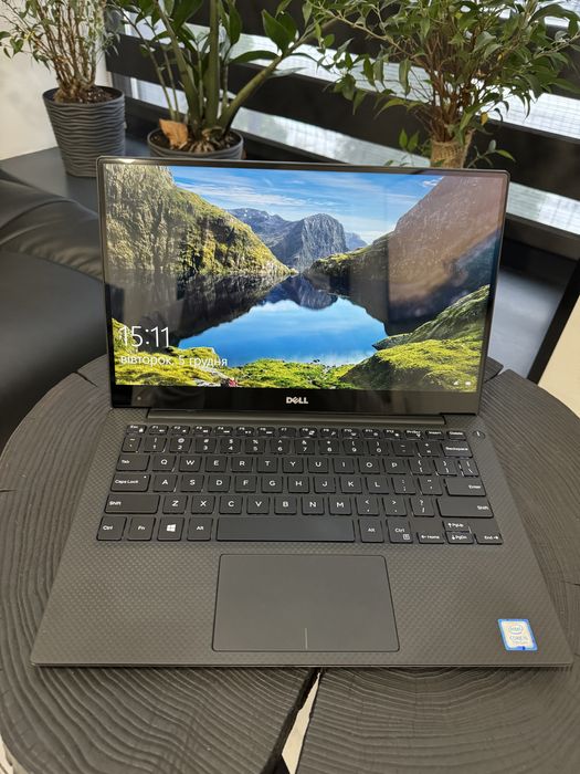 Dell XPS 13 9360 i5-7200U 8Gb Ram 256Gb SSD IPS TouchScreen