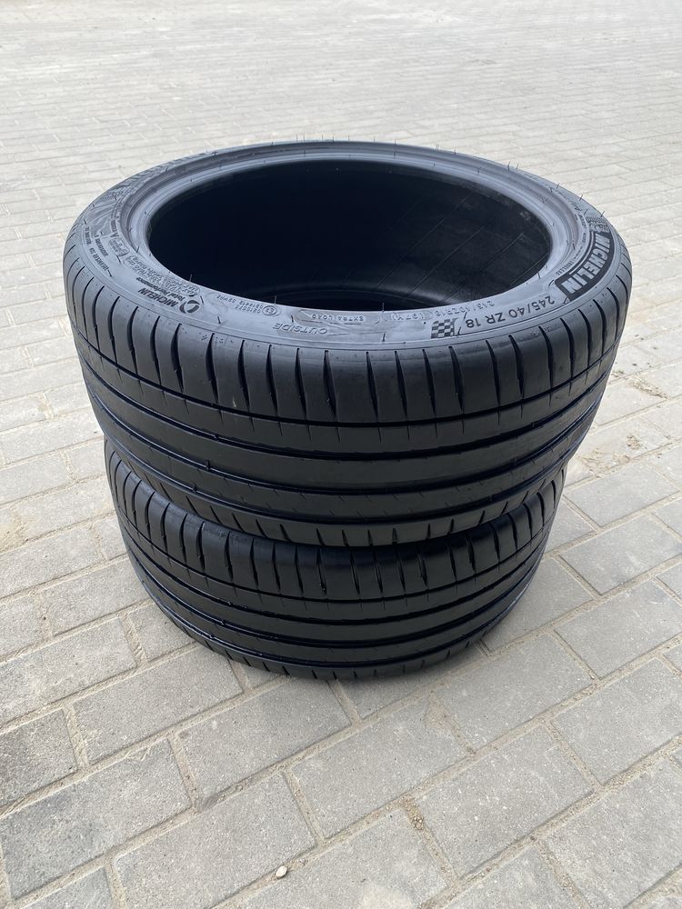 Opony Michelin Pilot Sport 4  245/40/18  22r