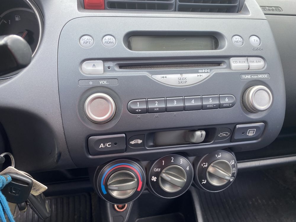 Honda jazz капот з Німеччини