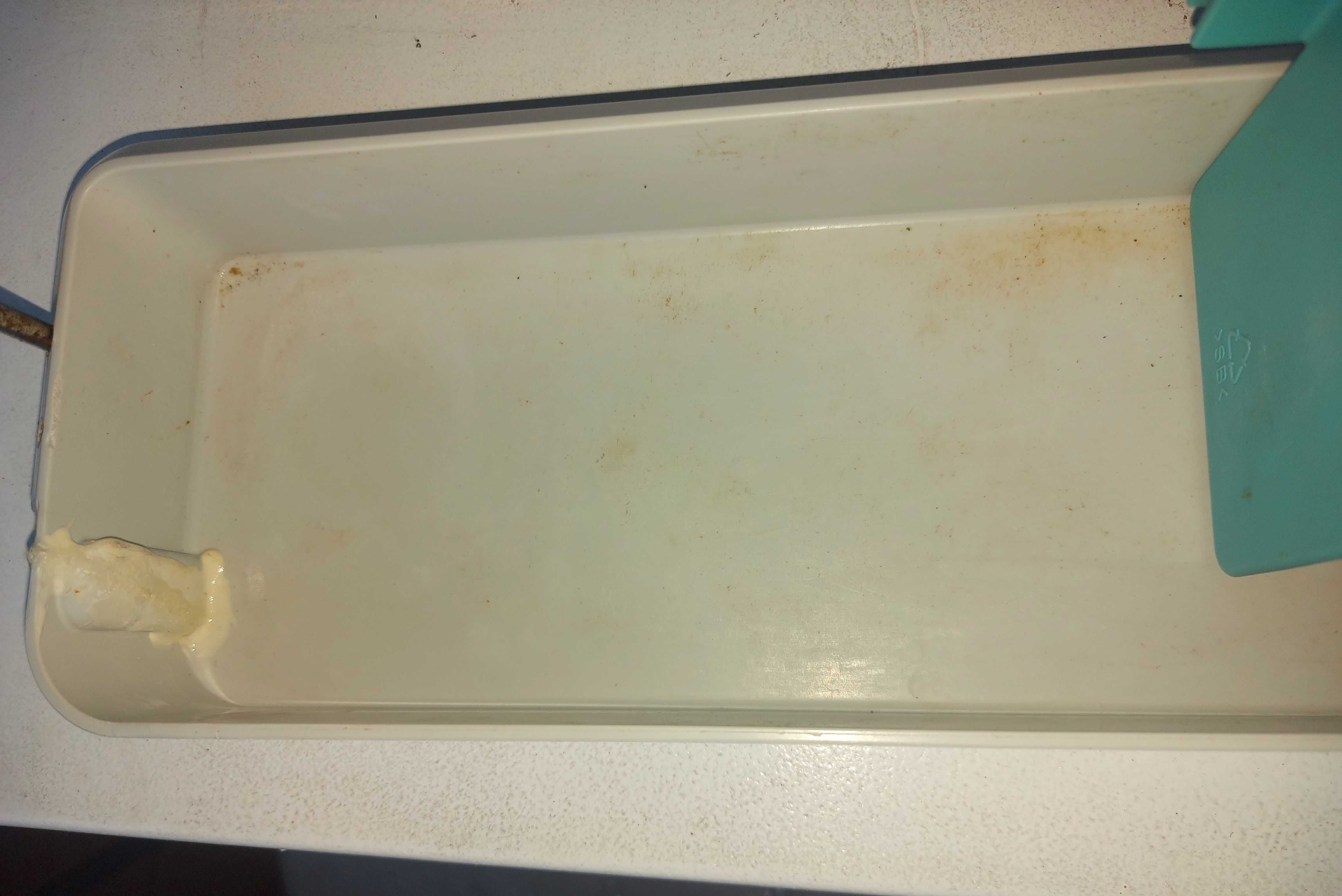 Długa półka na drzwi Lodówka Bosch KGS 3772 wym 47,2x11x4,4