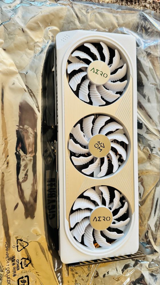 Gigabyte GeForce RTX 4060 AERO OC 8GB GDDR6 (GVN4060AEROOC8GD)