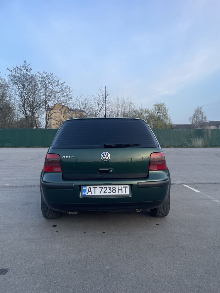 Volkswagen golf 4