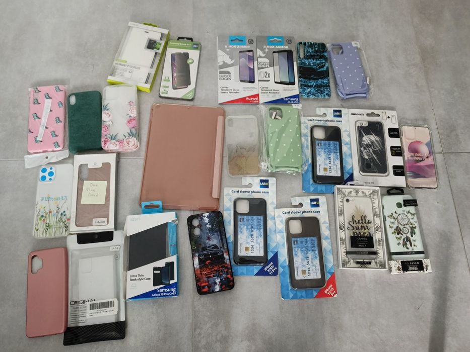 Mix futerałów do telefonu