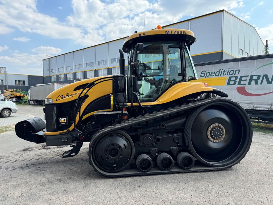 Продам трактор Challenger MT 765 B