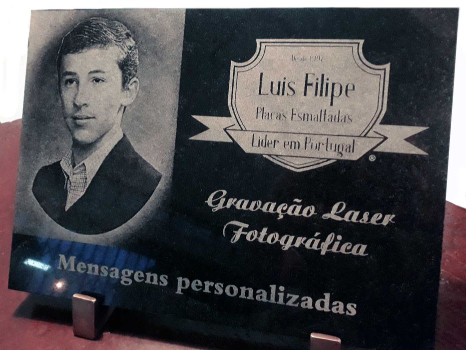 LÁPIDES - ESMALTES - FOTOCERÂMICAS PARA CAMPAS E JAZIGOS