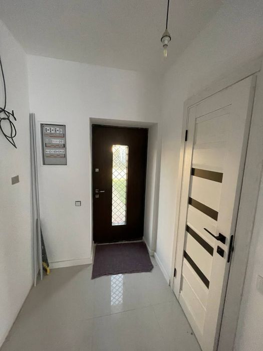 Продам гарний новий котедж в м.Мукачево