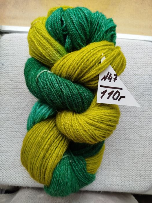 Пряжа полу шерсть  индивидуального окрашивания