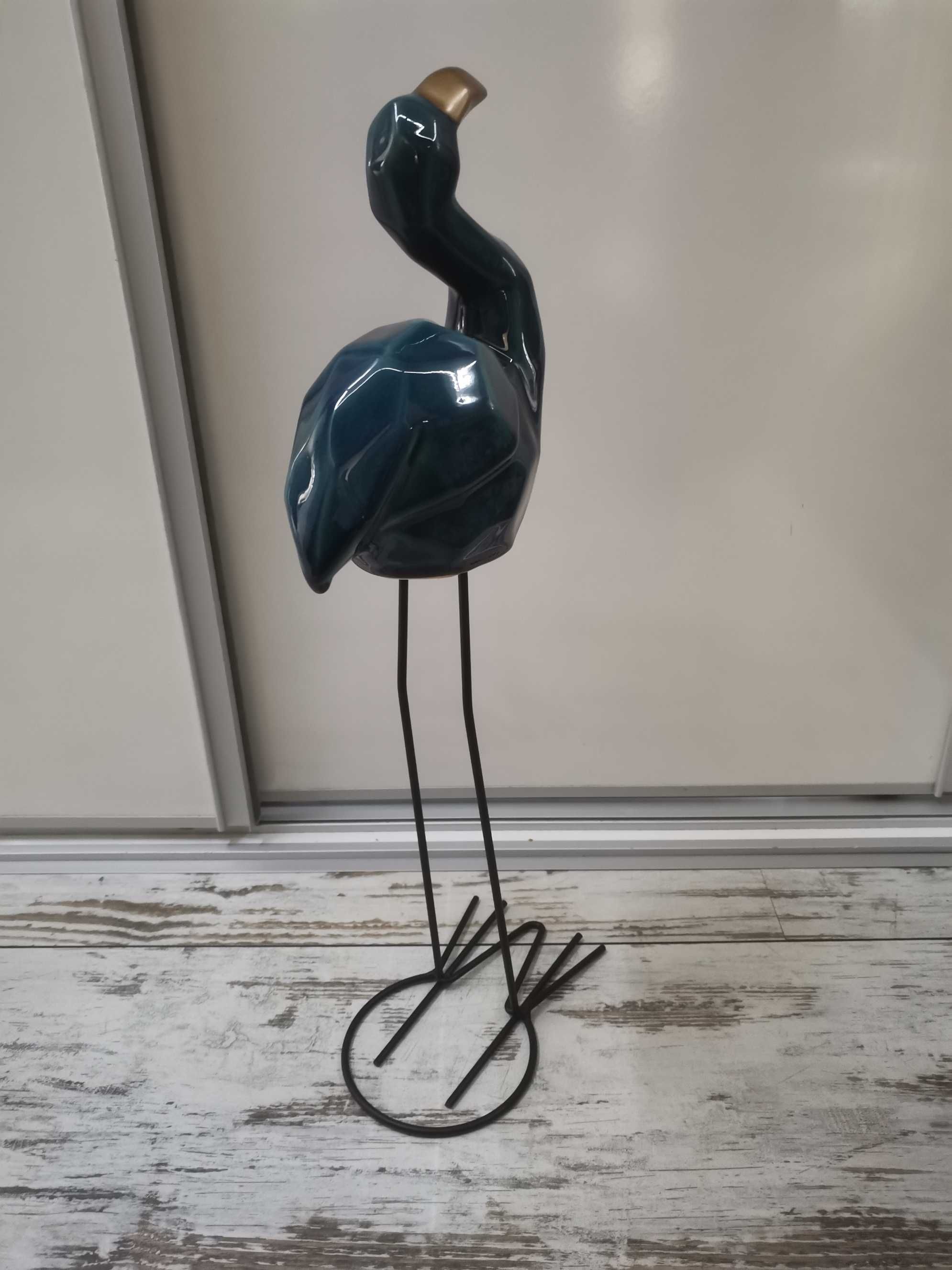 Piękna dekoracja-ptak ceramiczny na metalowych nóżkach, wys. 55 cm