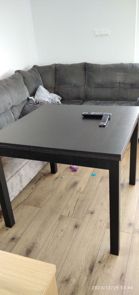 Stół rozkładany Ikea + 4 krzesła