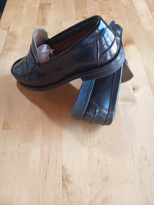 Sapatos de pele. Carlo DC Ponty