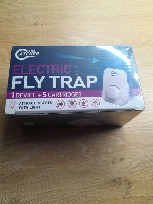 elektryczna pułapka na muchy komary insekty fly trap ft-688