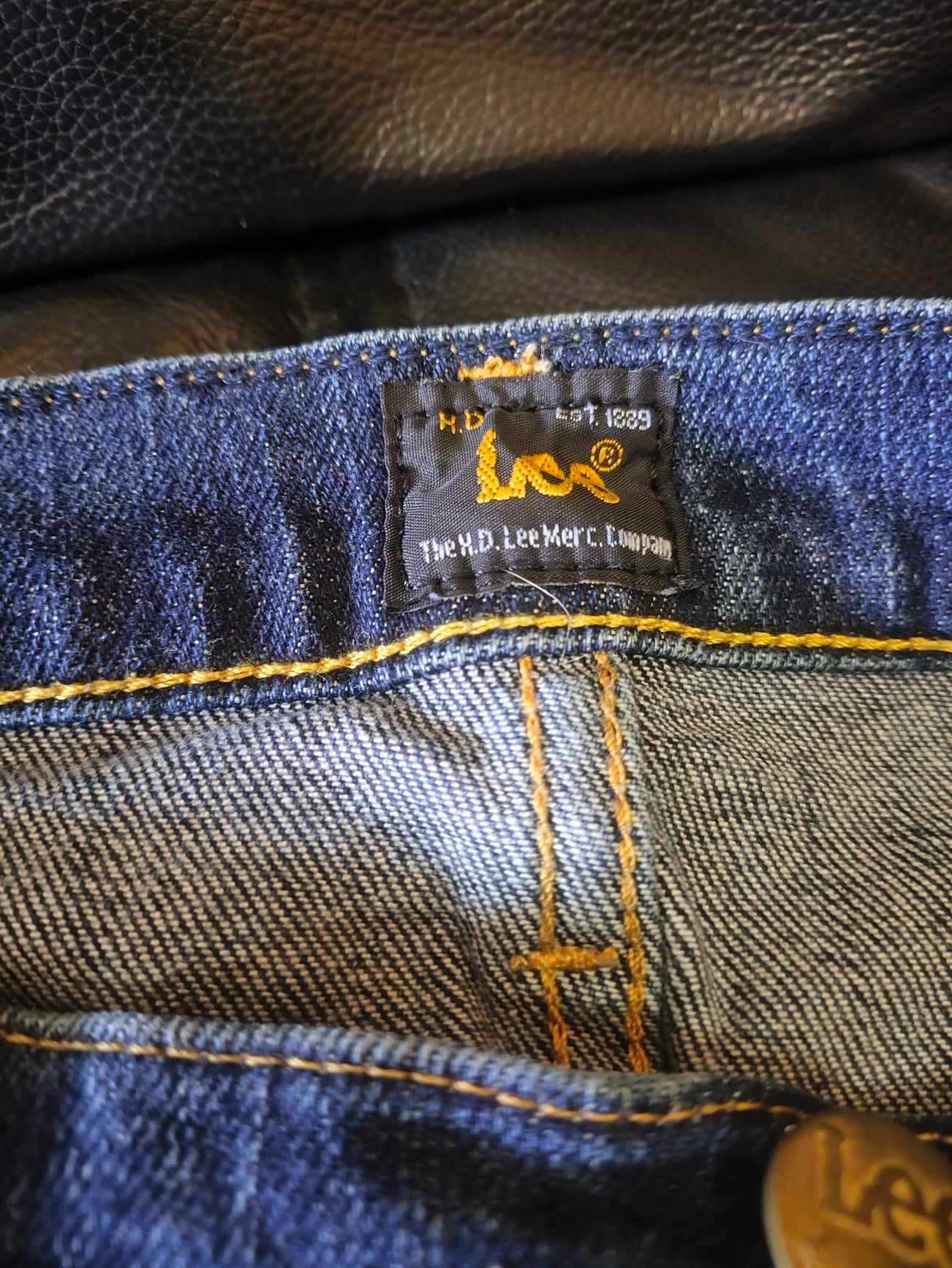 calça ganga elastica da  LEE  como novas W30 L32