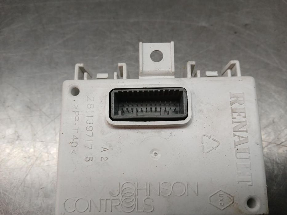 Módulo genérico RENAULT Trafic III (FG_)