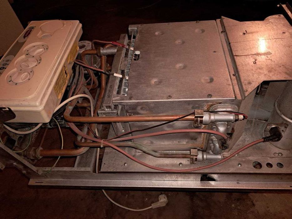 Продам двухконтурный газовый котёл Радиант 24 на детали.