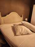 Cama madeira maciça, antiga, restaurada