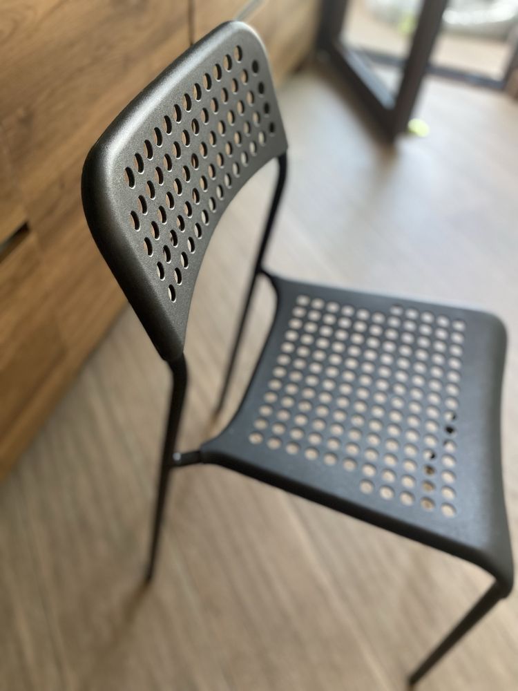 Mesa cozinha e quatro cadeiras