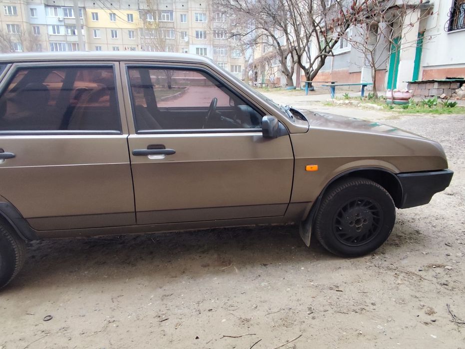 Продам ваз 21099