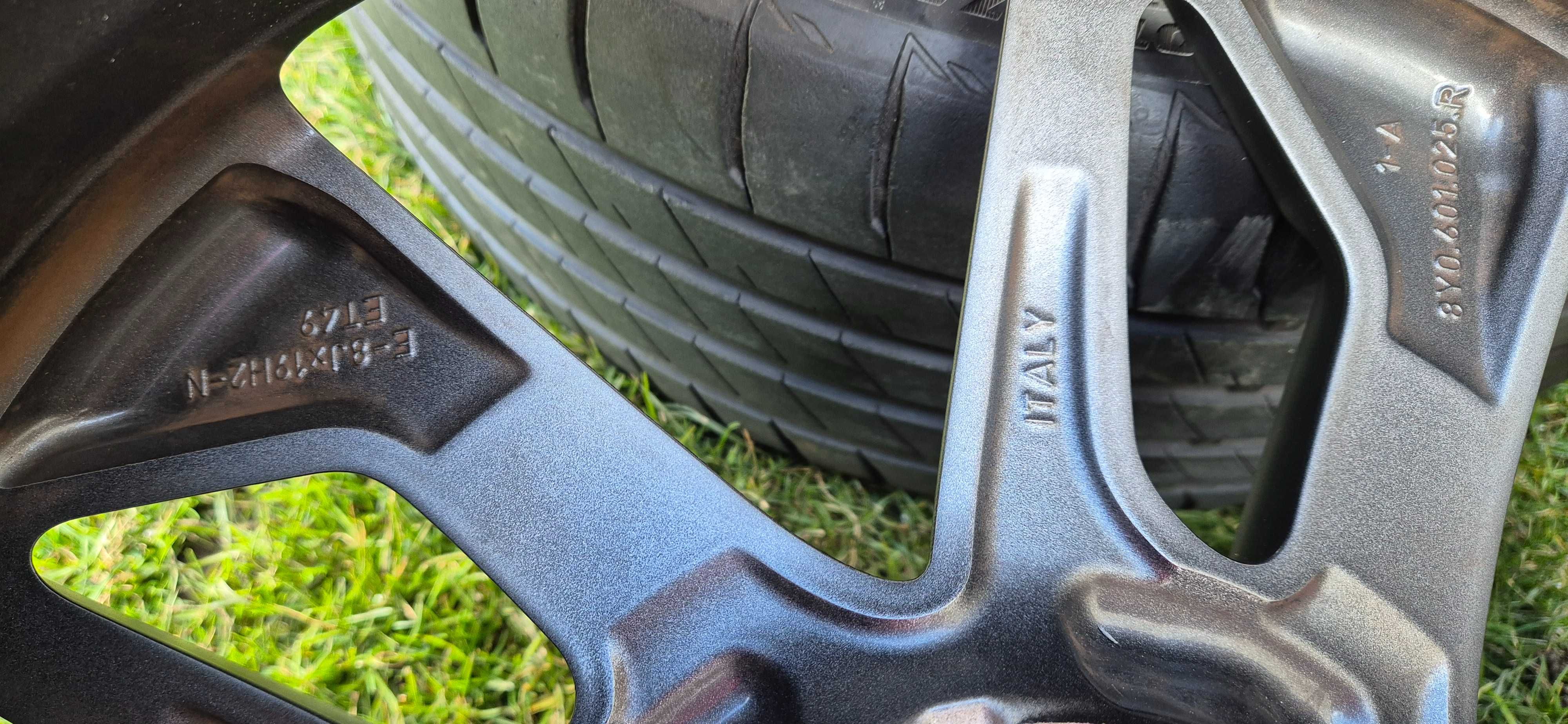 ORYGINALNE felgi aluminiowe 19cali 5x112 ET49 AUDI A3 S3 8Y0 jak NOWE