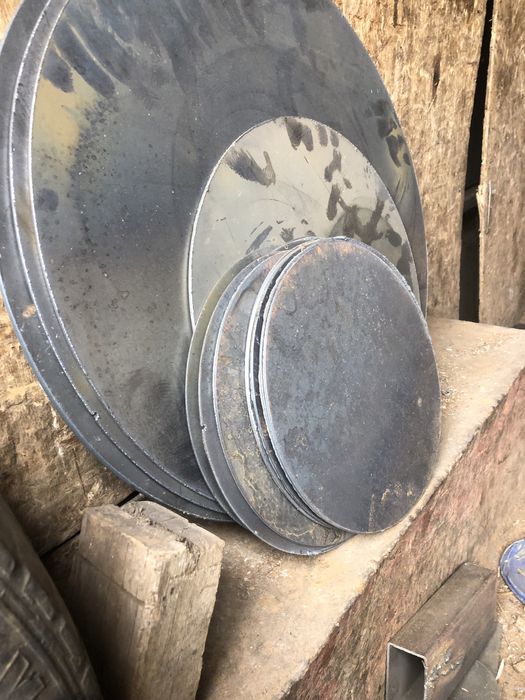 Металеві вироби, закладні, круги, квадрати, полоси