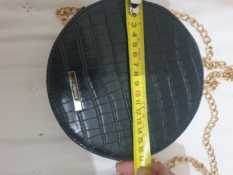 Bolsa redonda preta marca vilanova