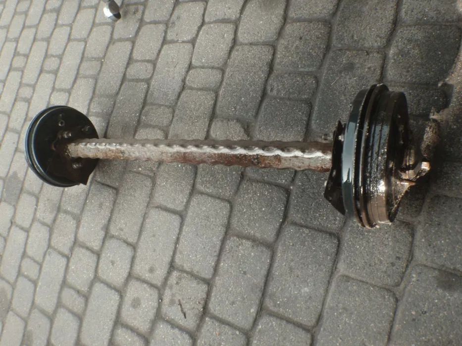 czop ośka oś piasta bęben tarcza hamulec przyczepa przyczepka 4x98