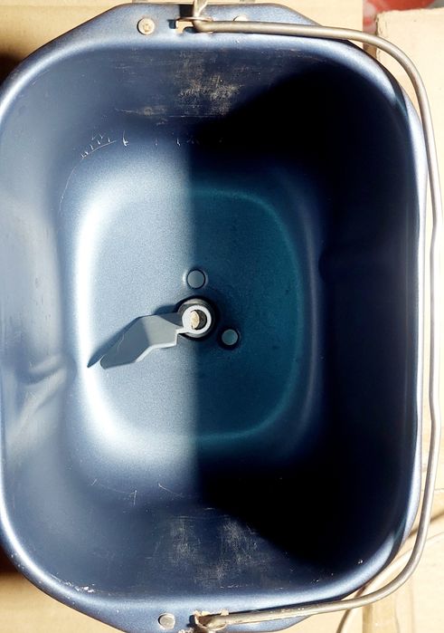 Продам  ведро к хлебопечке