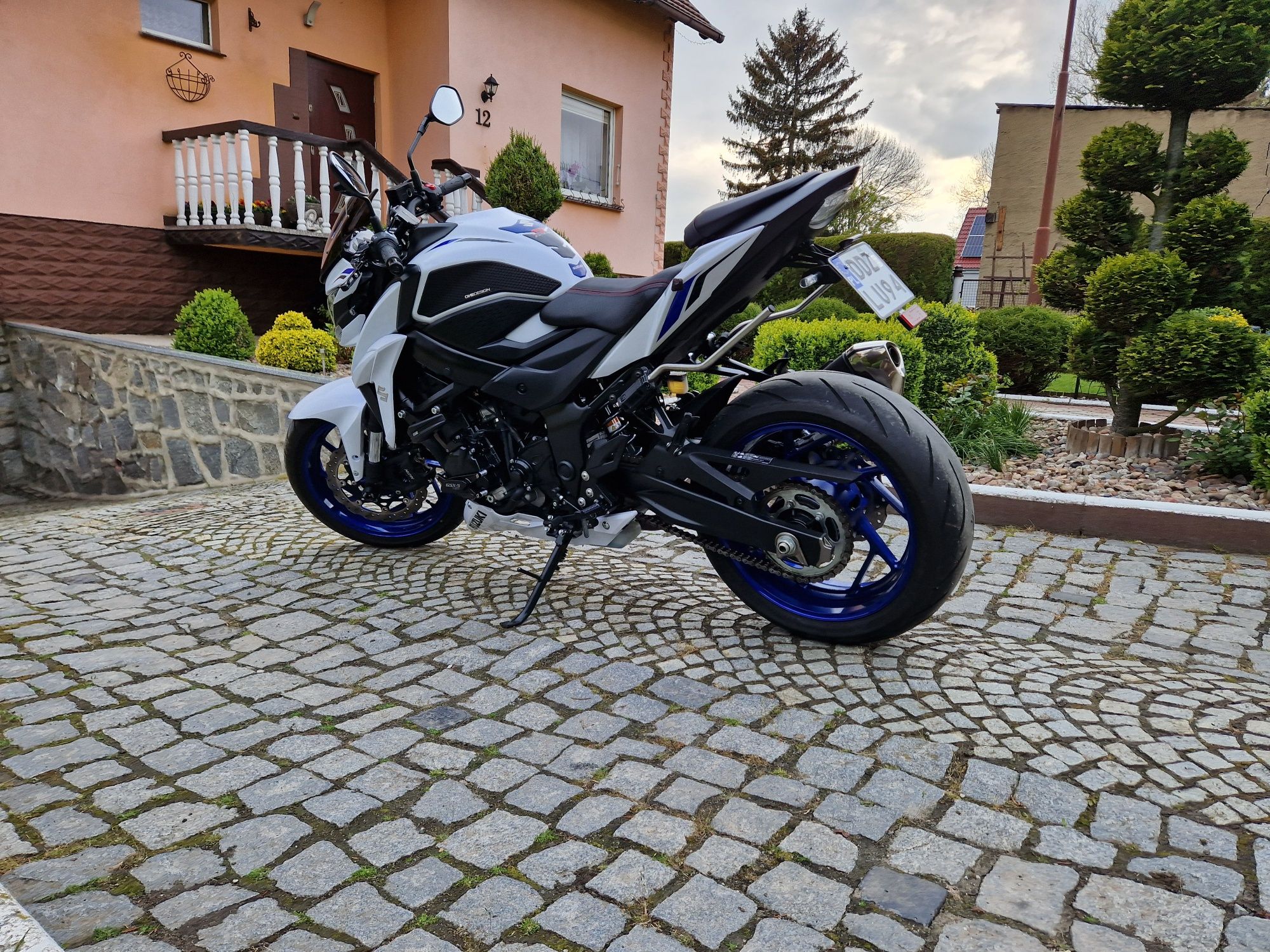 Suzuki GSXS 750, salon Polska, niski przebieg