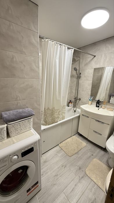 Продам затишну 3кімнатну квартиру, на Космонавтів