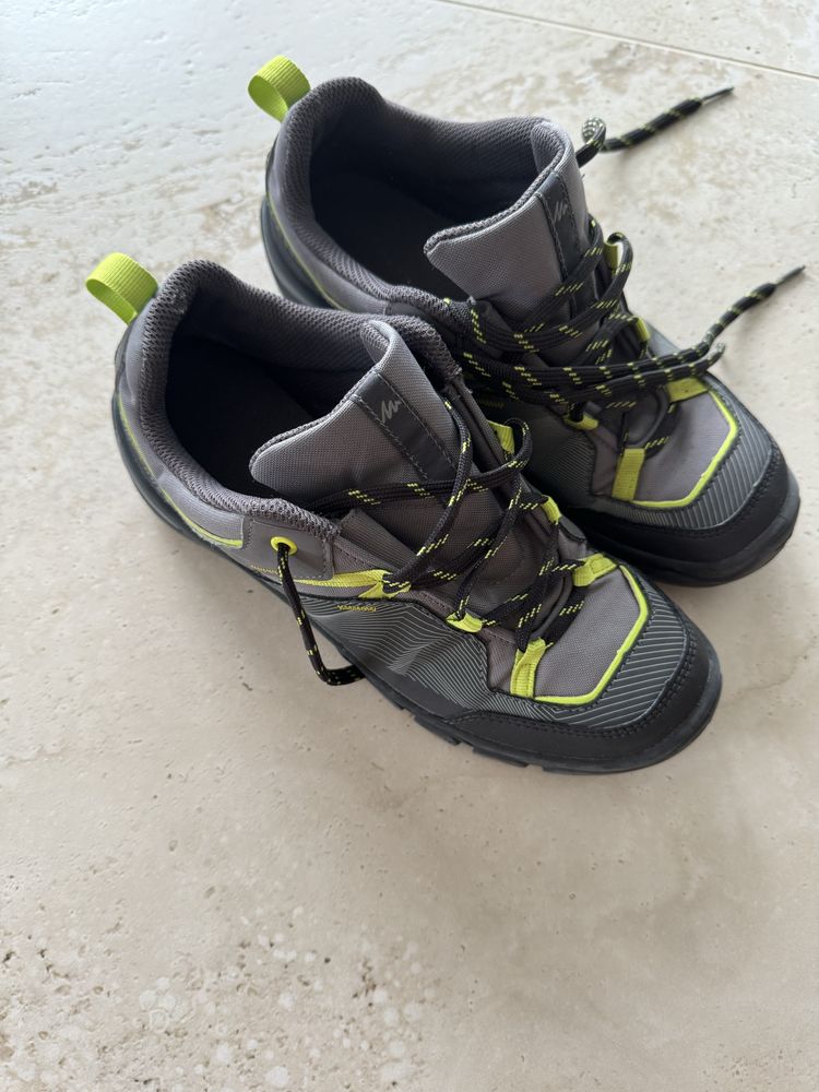 Buty turystyczne dziecięce Quechua 38
