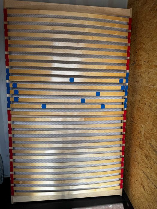 Stelaż + materac 120X200 cm - idealny stan! Gotowe do spania!