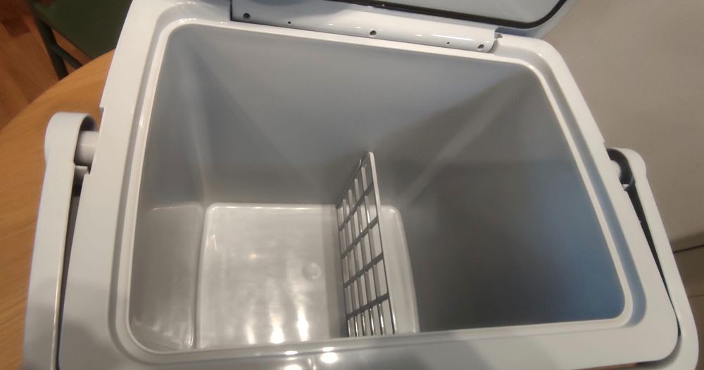 Lodówka turystyczna samochodowa XXL 32L 12V i 230V z funkcją grzania