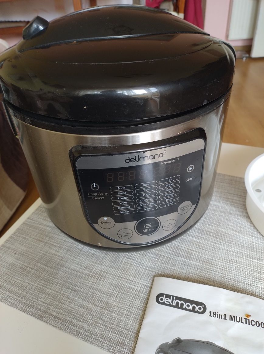 Multicooker -" delimano" 18 w 1  w bardzo dobrym stanie.